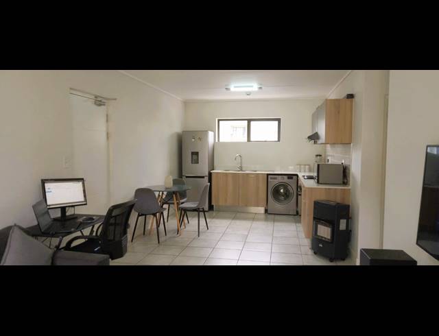 2 BEDROOM APARTMENT TO LET IN ADMIRALS PARK